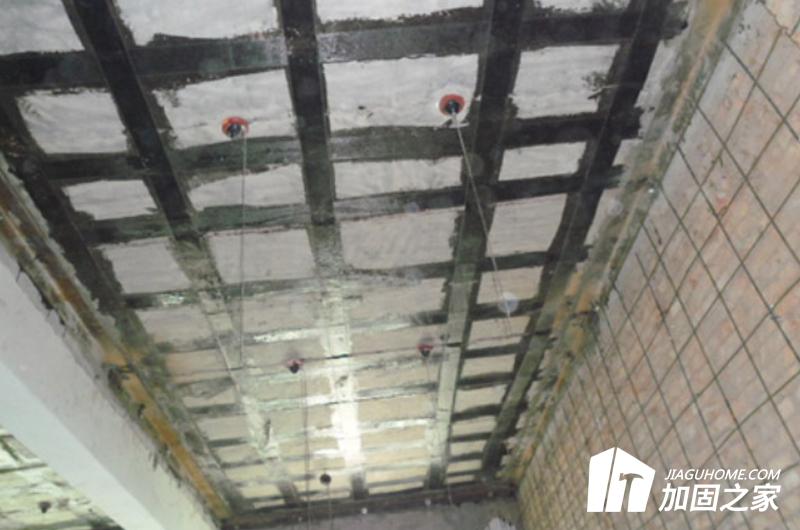預應力加固提前對建筑物現場有所了解