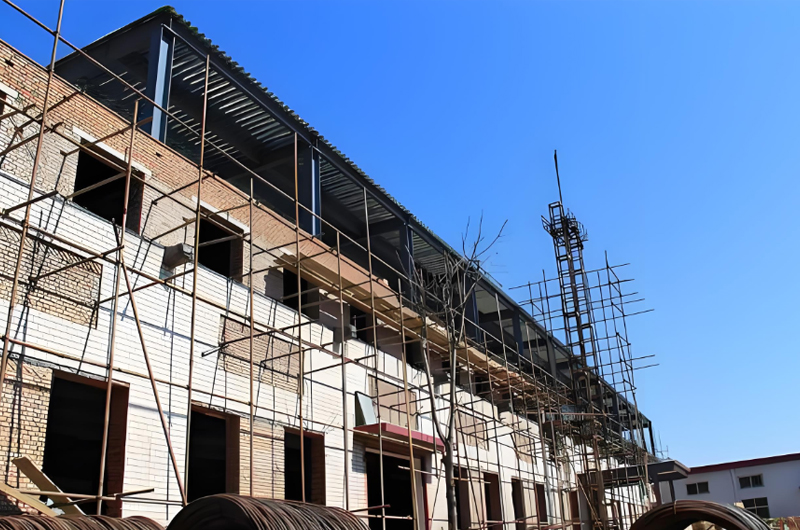 城市化進程的加速也是導(dǎo)致建筑加固工程的因素